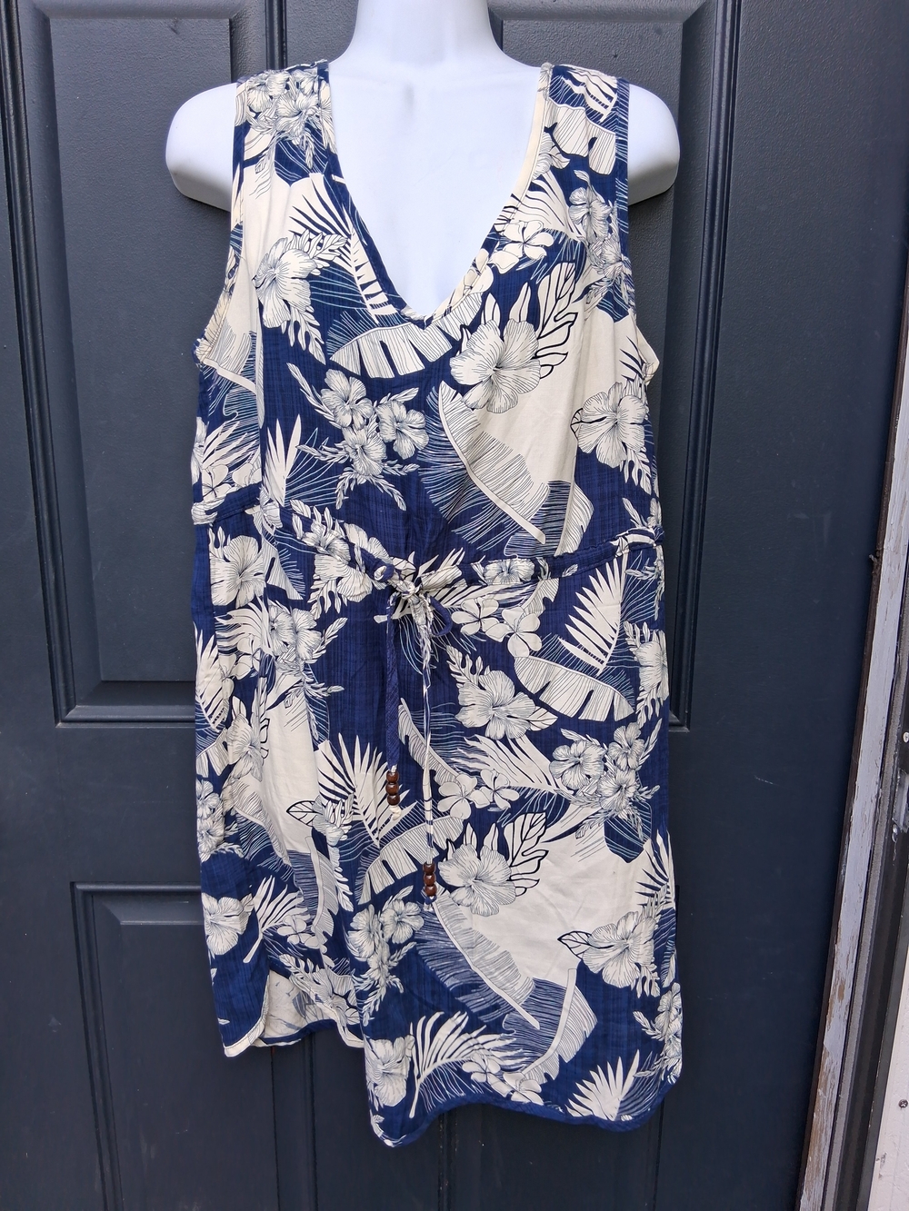 Navy and Cream Floral V-Neck Mini Dress